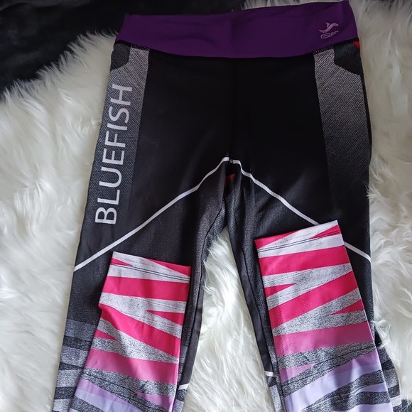 NEW Bluefish Women board/wetsuits - Picture 6 of 8